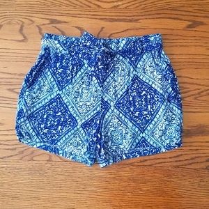 One 5 One print shorts (Size Small)